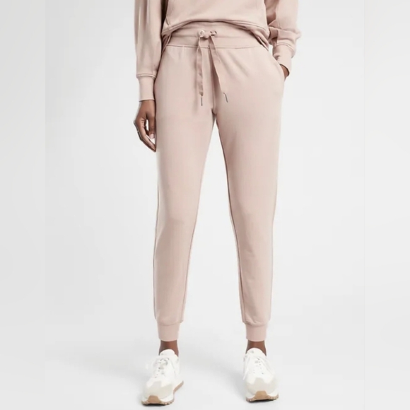 Athleta Pants - NWT Athleta Balance Jogger, Womens XL